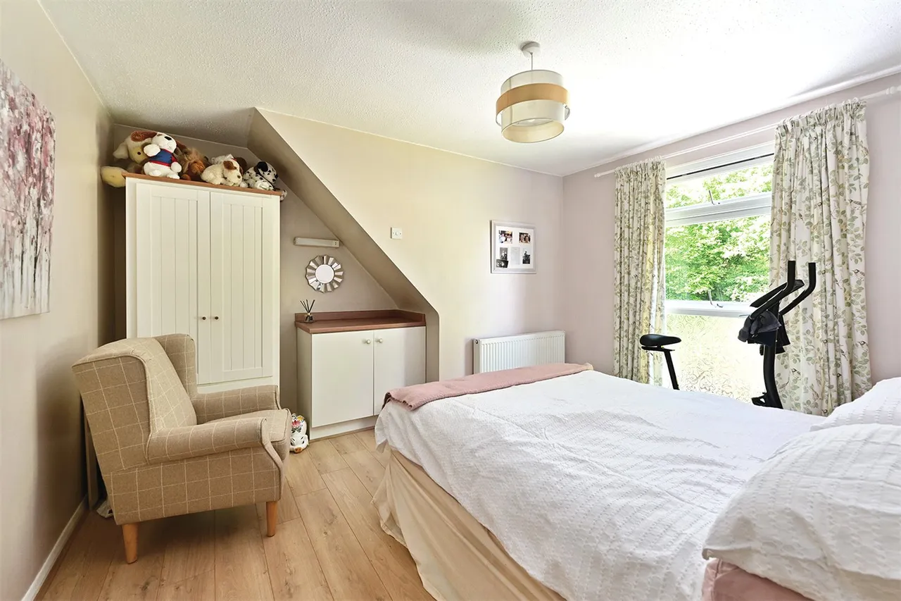 Wentworth Close, Ash Vale, Guildford, Surrey, GU12 5NB, photo 11