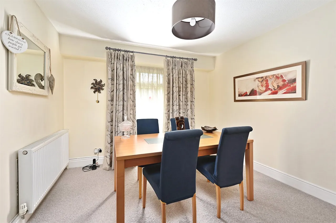Wentworth Close, Ash Vale, Guildford, Surrey, GU12 5NB, photo 5