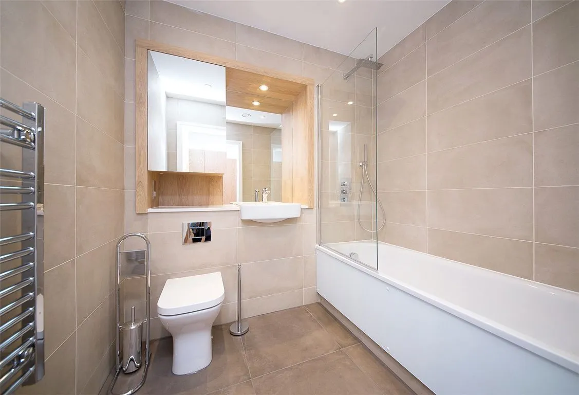 Arrandene Apartments, Colindale, London, photo 10