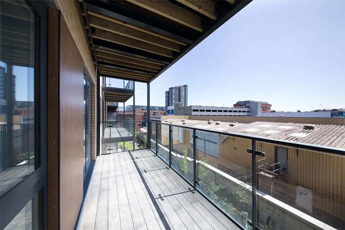 Arrandene Apartments, Colindale, London, photo 4