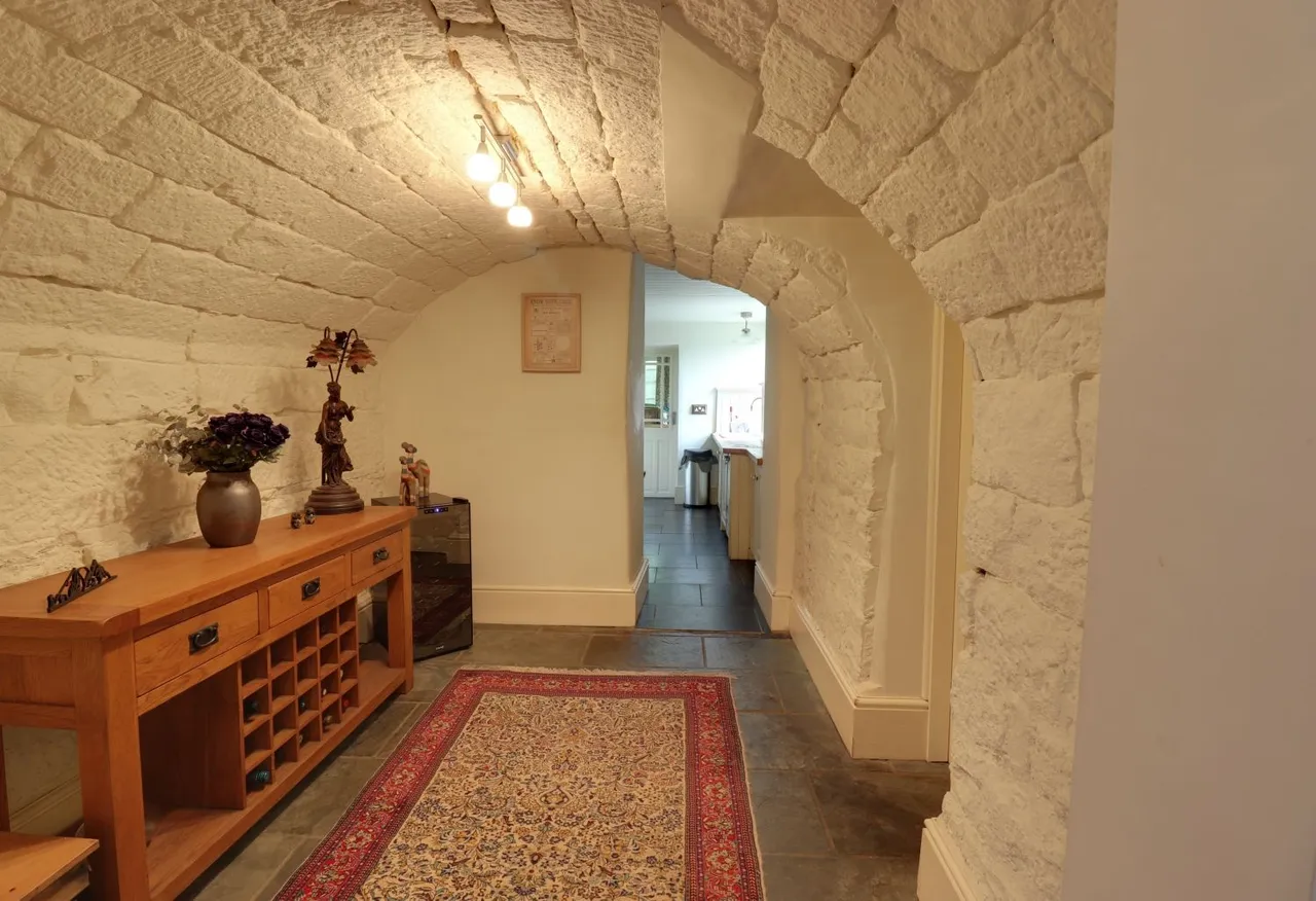 Rochdale Road, Todmorden, OL14, photo 25