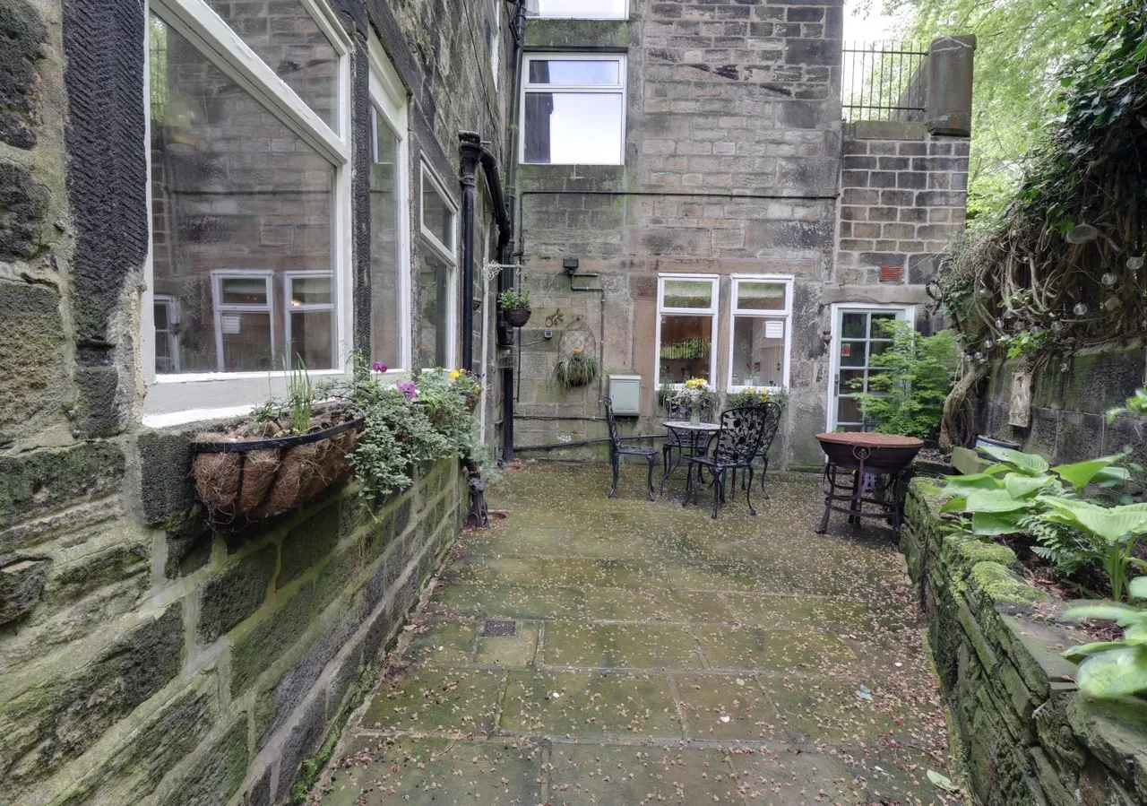 Rochdale Road, Todmorden, OL14, photo 27