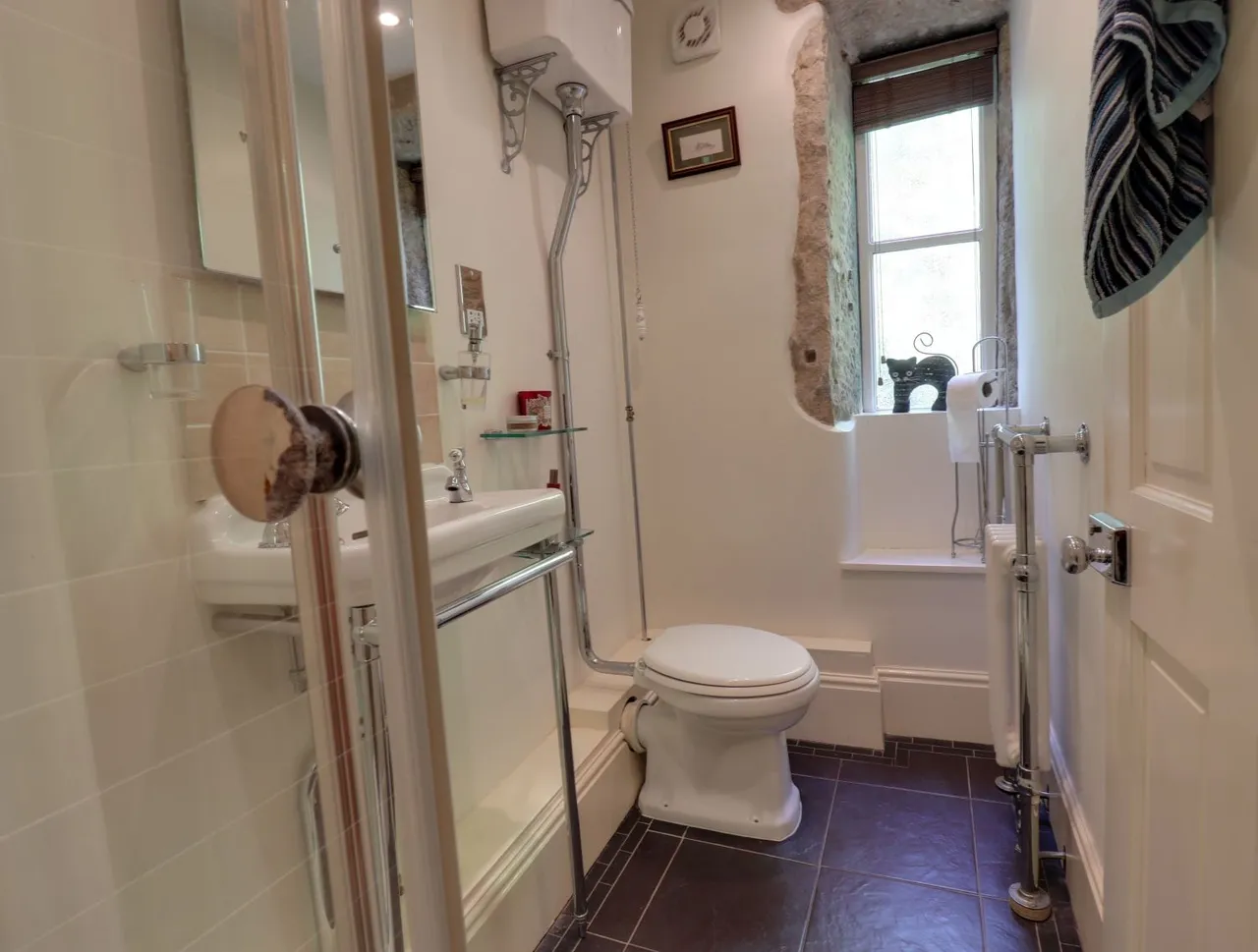 Rochdale Road, Todmorden, OL14, photo 32