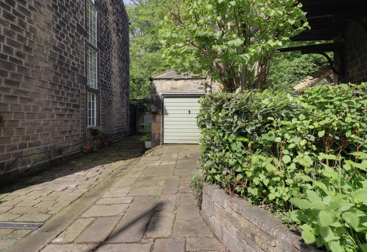 Rochdale Road, Todmorden, OL14, photo 4