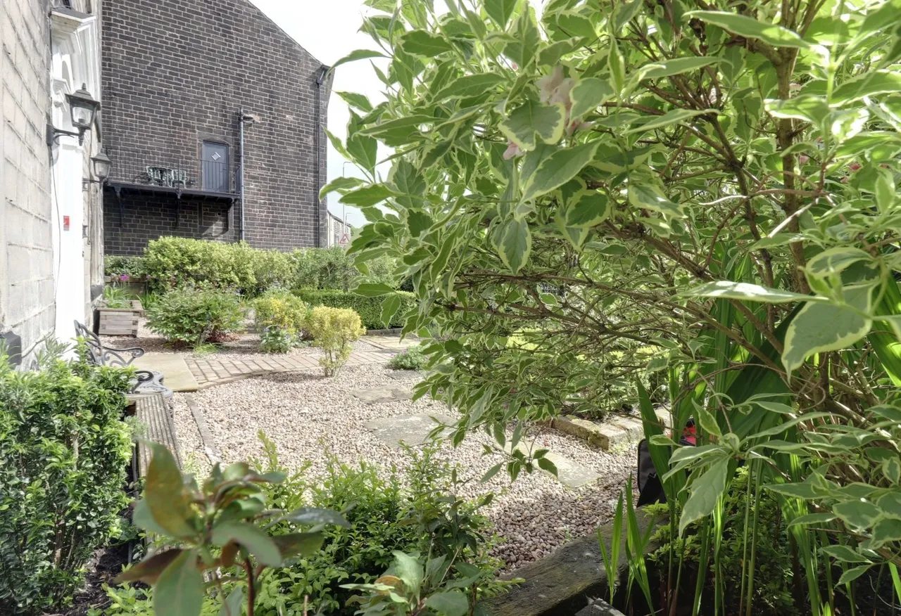 Rochdale Road, Todmorden, OL14, photo 6