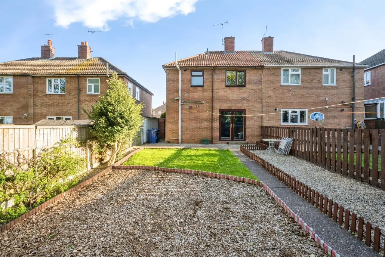 Tennyson Avenue, Campsall, Doncaster, South Yorkshire, DN6, photo 8