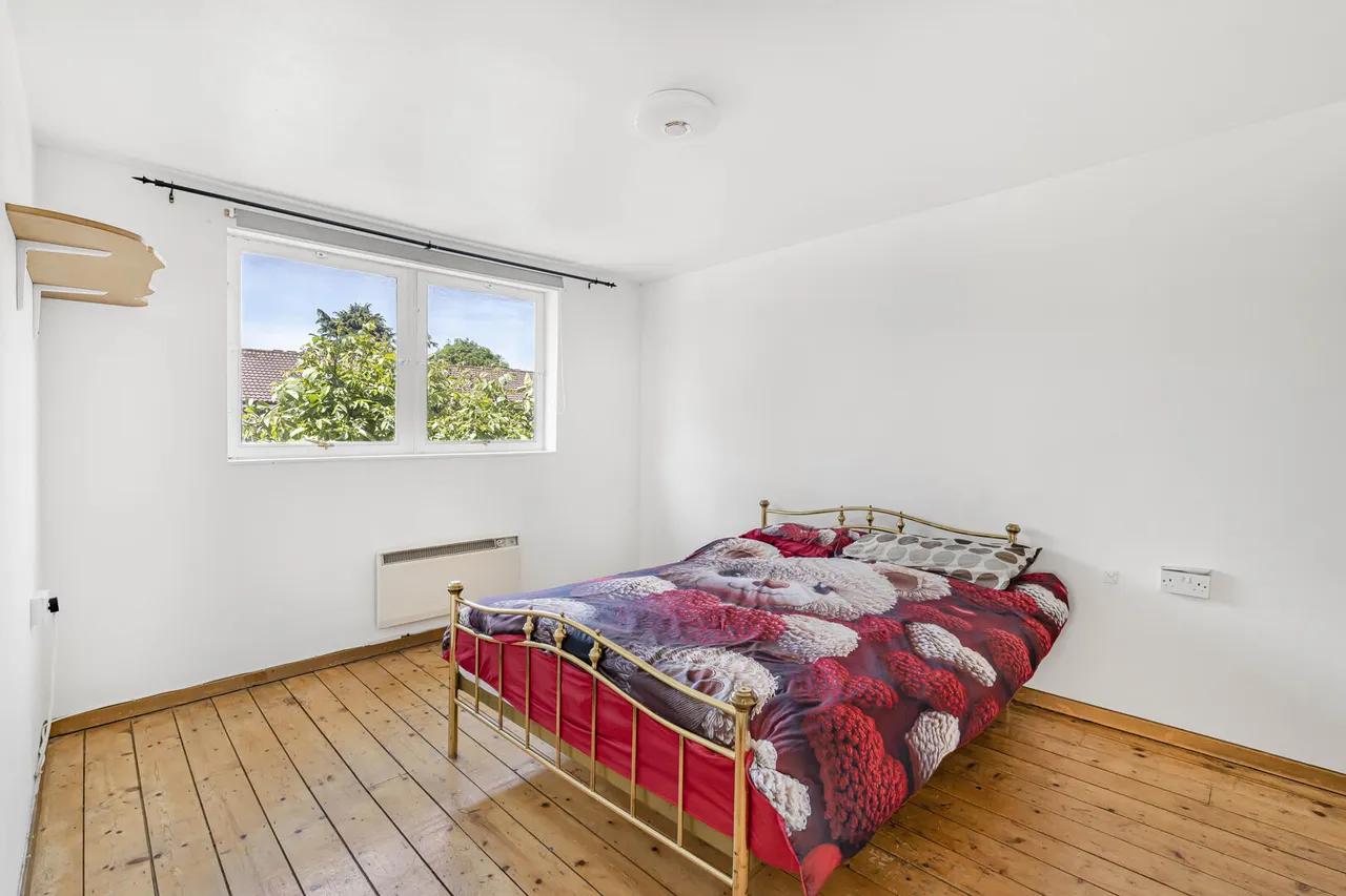 Brettenham Road, N18, photo 15