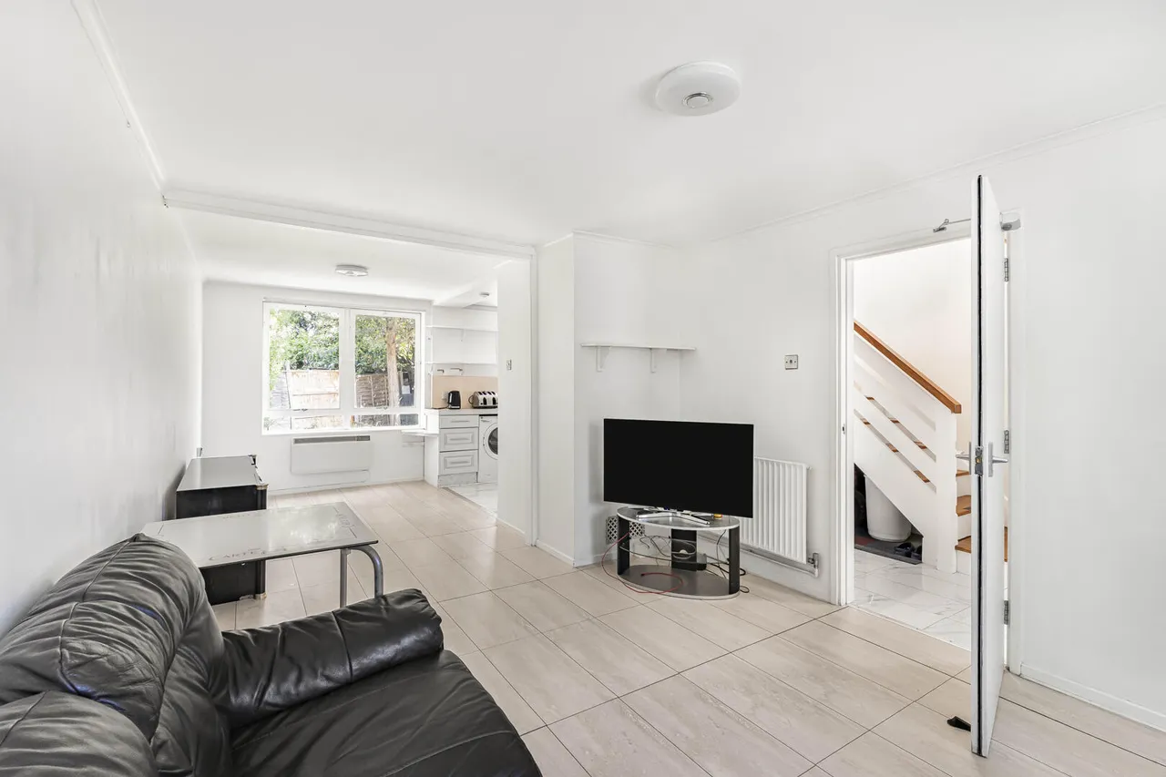 Brettenham Road, N18, photo 4