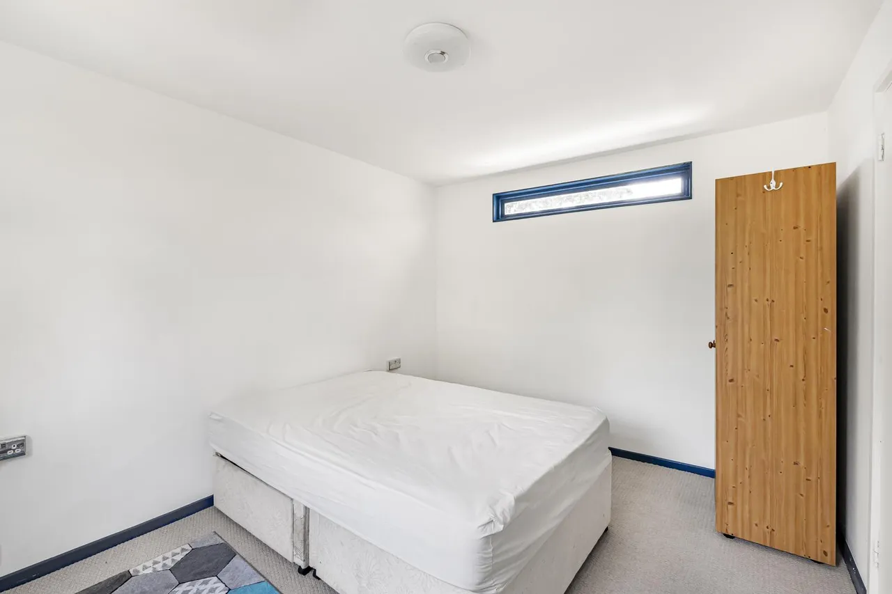 Brettenham Road, N18, photo 18