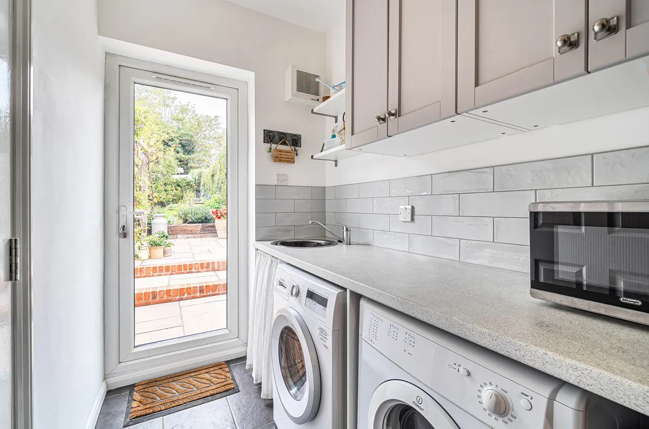 Clarence Road, Fleet, Hampshire, GU51 3RZ, photo 16