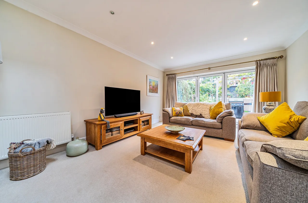 Clarence Road, Fleet, Hampshire, GU51 3RZ, photo 17