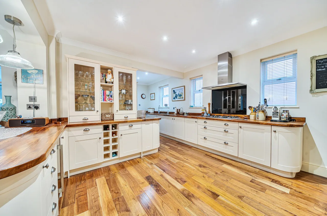 Clarence Road, Fleet, Hampshire, GU51 3RZ, photo 15