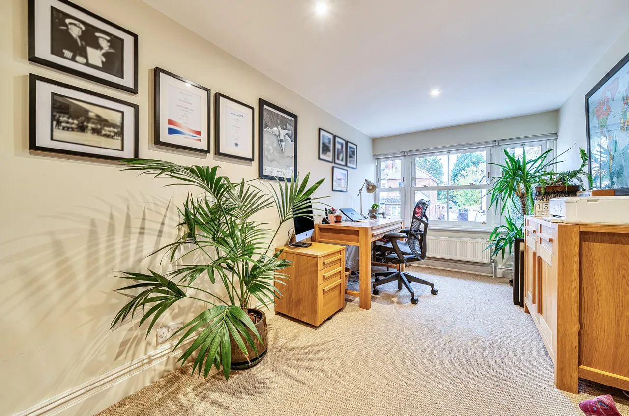Clarence Road, Fleet, Hampshire, GU51 3RZ, photo 12