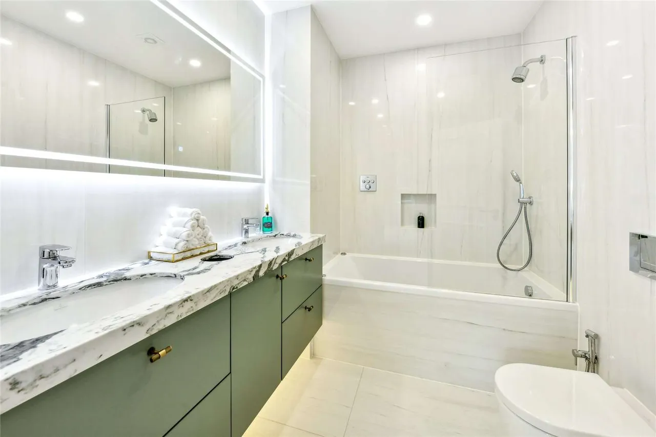 Albert Hall Mansions, Kensington Gore, SW7, photo 4