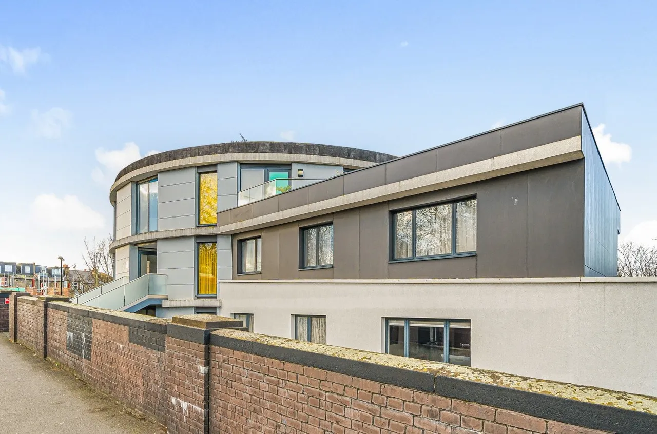 Ladywell Road, London, SE13, photo 12