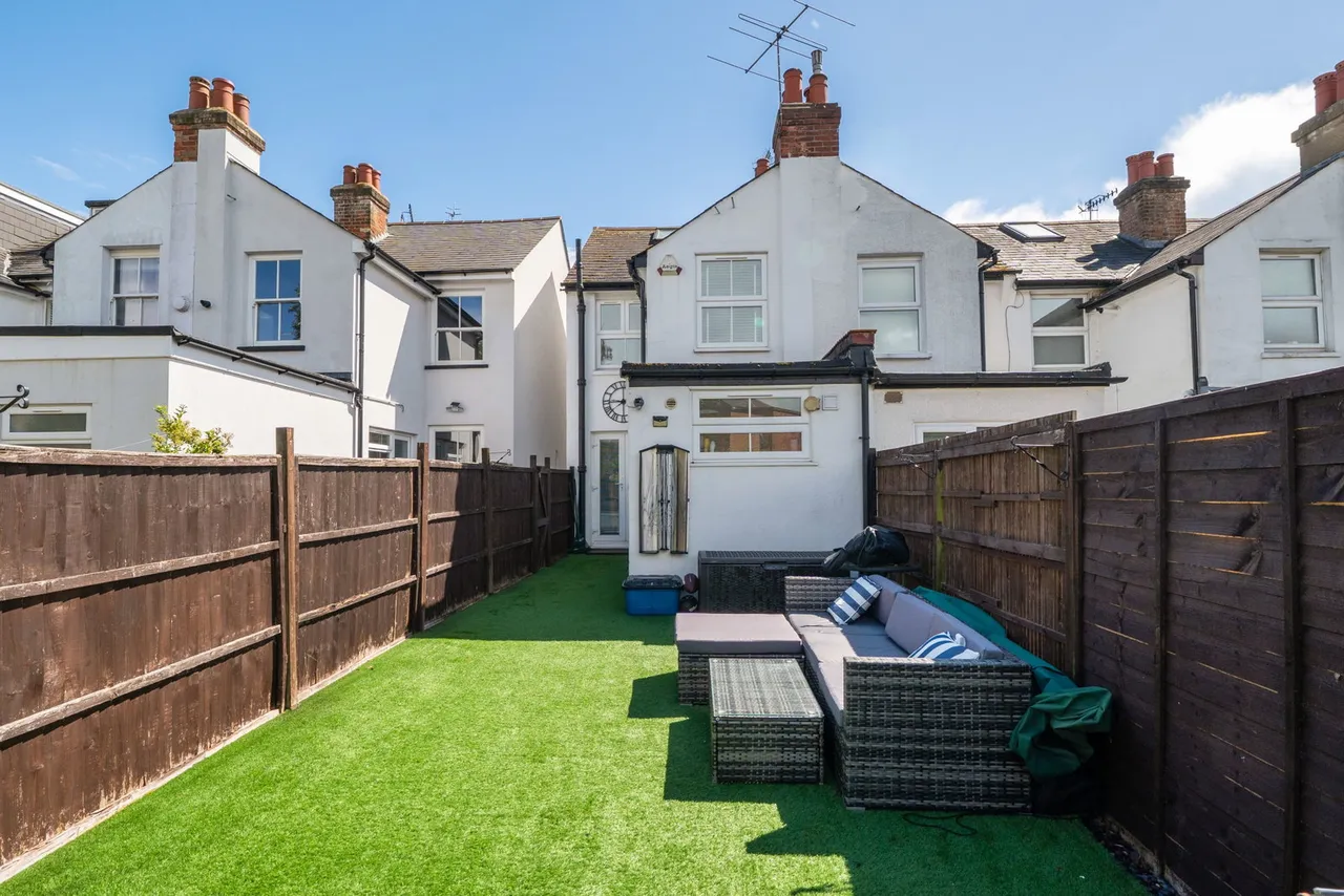 Primrose Gardens, Bushey, WD23, photo 16