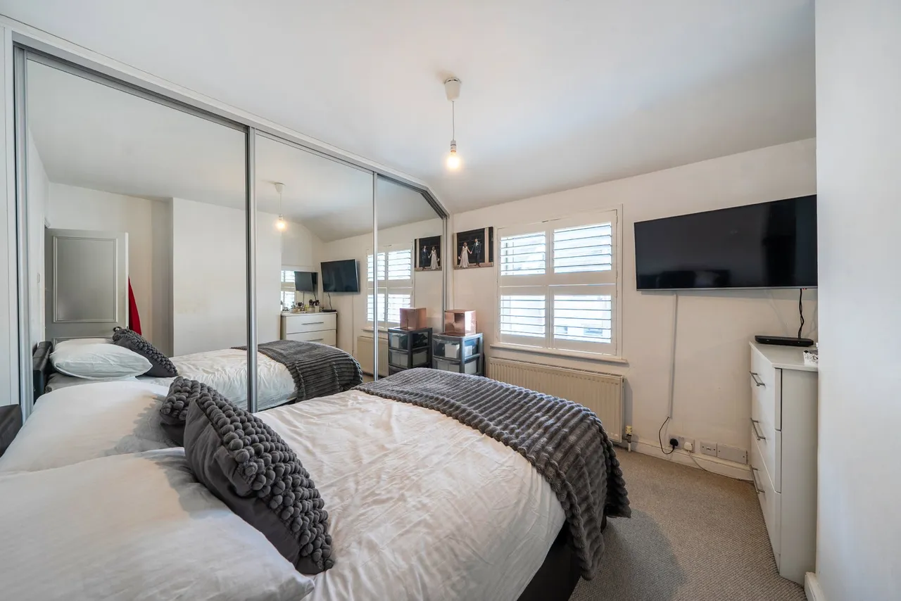 Primrose Gardens, Bushey, WD23, photo 8
