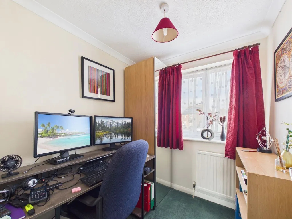 Lichfield Close, Lower Earley, RG6, photo 9