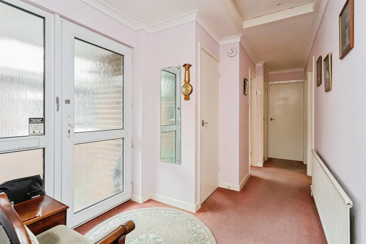 Grove Road, Burgess Hill, RH15, photo 13