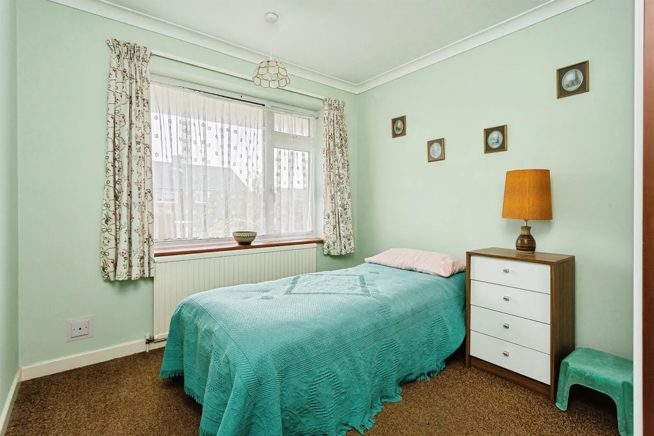 Grove Road, Burgess Hill, RH15, photo 9