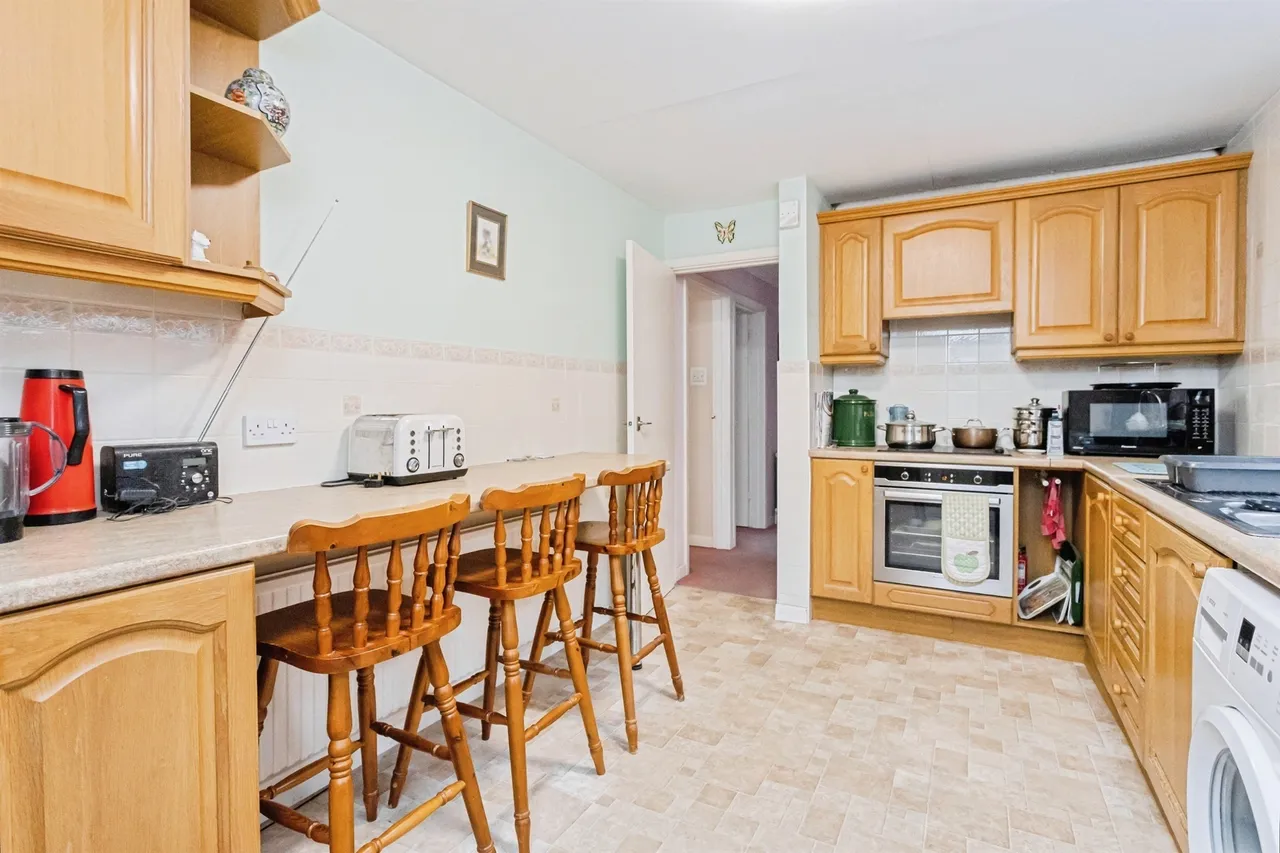 Grove Road, Burgess Hill, RH15, photo 6