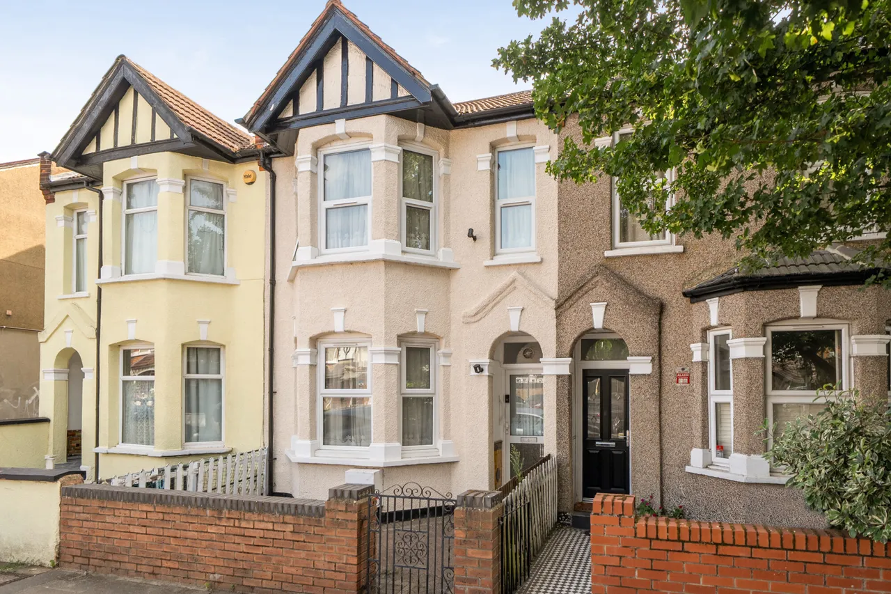 2 bed house for sale, Seaford Road, Ealing, W13
