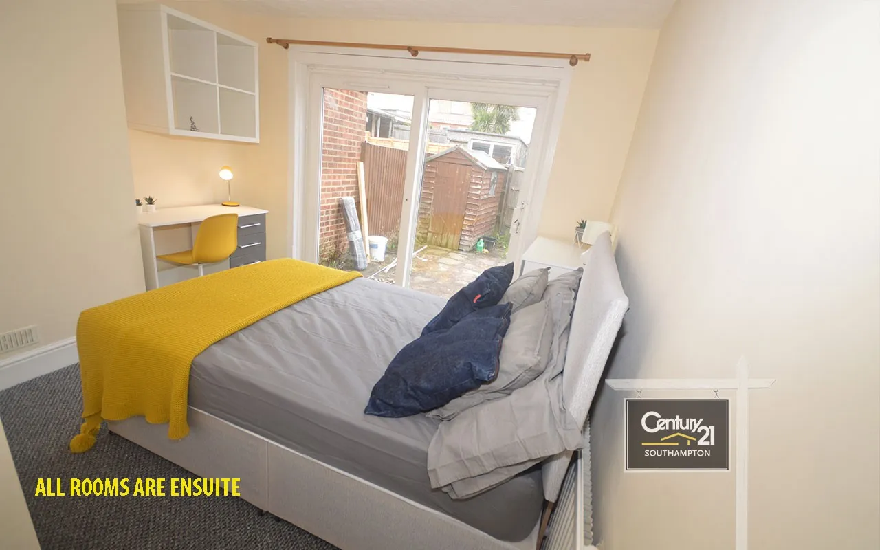 Burgess Road, Southampton, SO16, photo 5