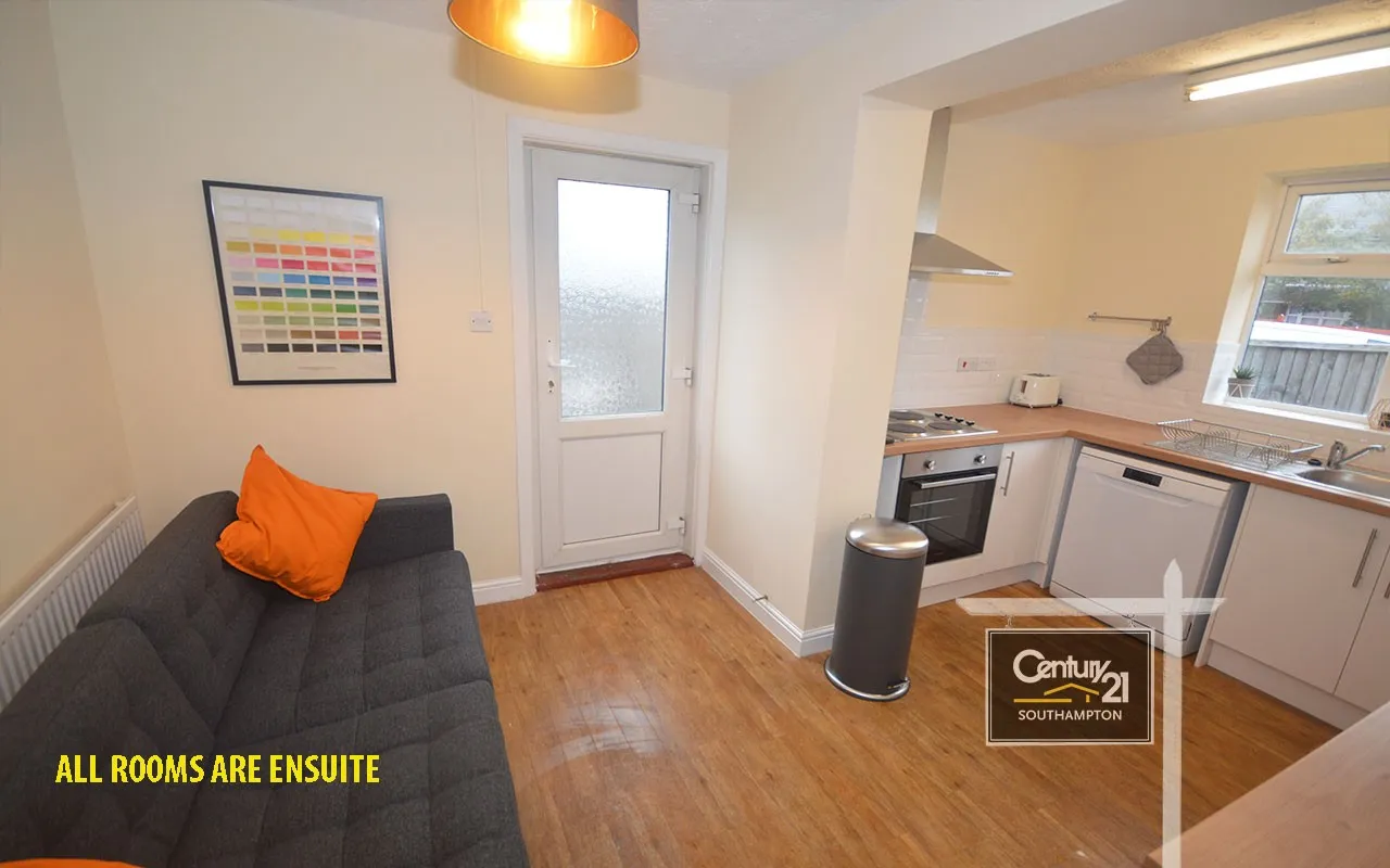 Burgess Road, Southampton, SO16, photo 14