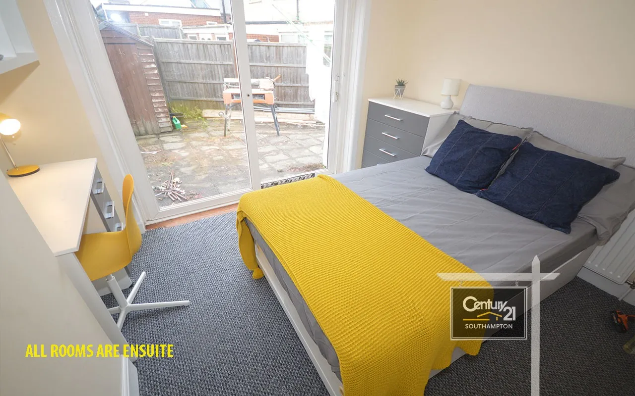 Burgess Road, Southampton, SO16, photo 4