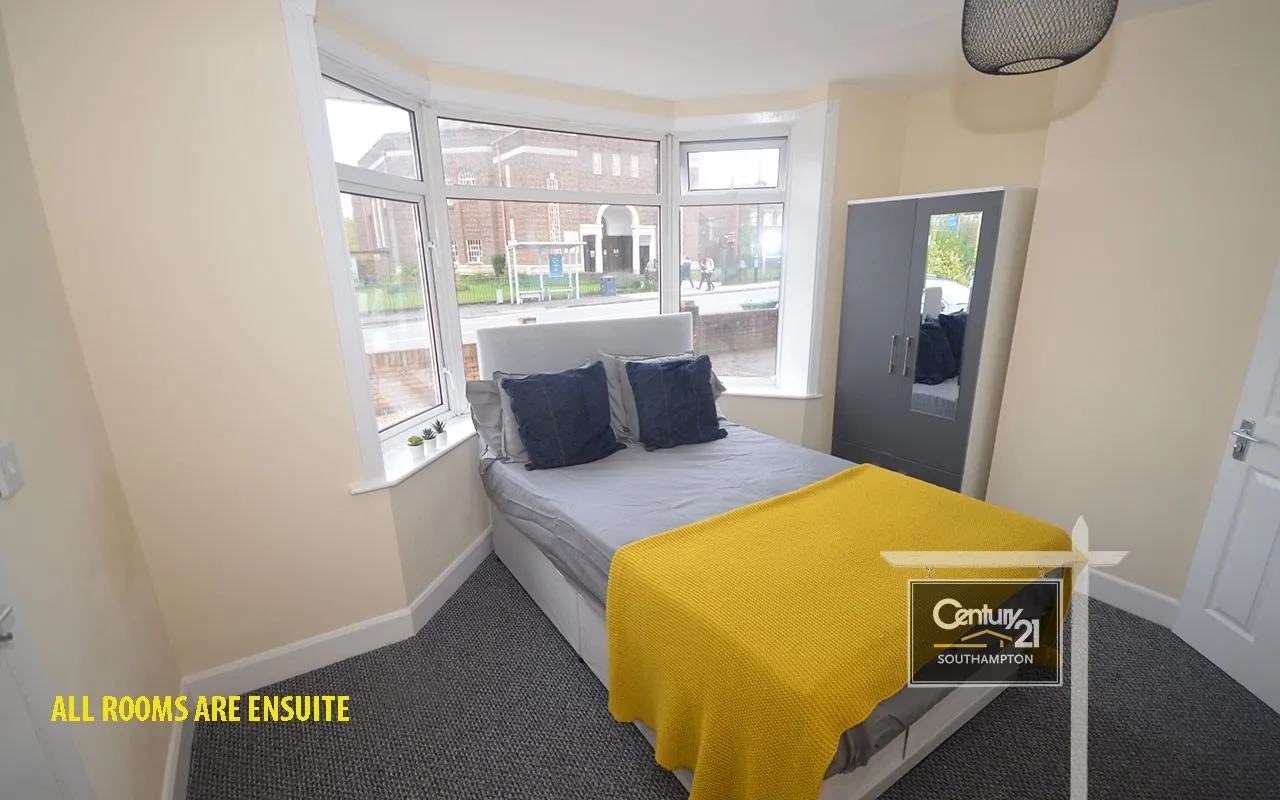 Burgess Road, Southampton, SO16, photo 2