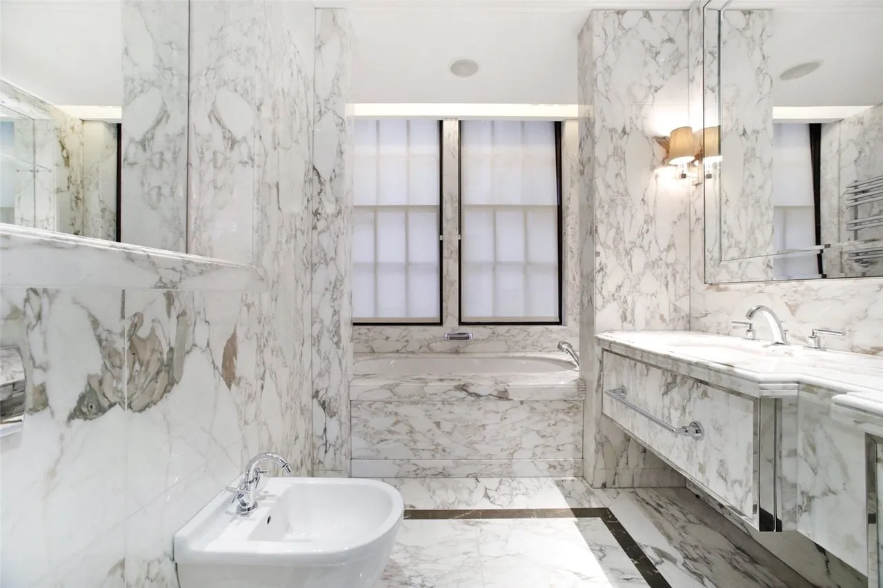 Whitehall Place, London, SW1A, photo 12