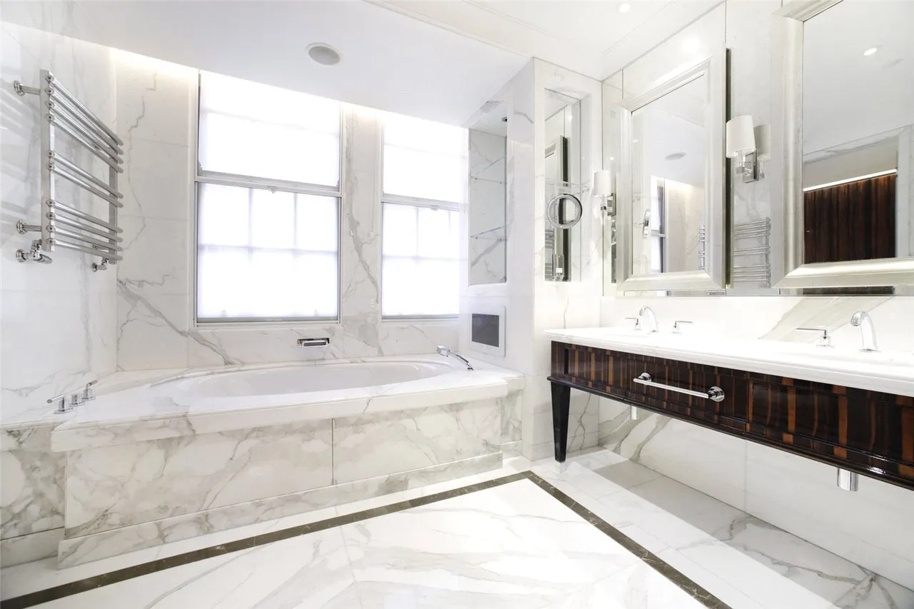 Whitehall Place, London, SW1A, photo 7