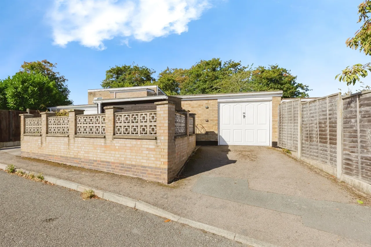Carlson Gardens, Lutterworth, LE17, photo 13