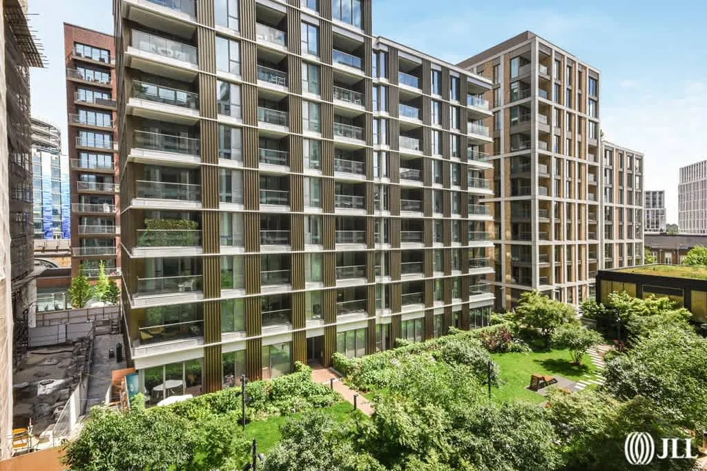 Prince of Wales Drive, London, SW11, photo 14