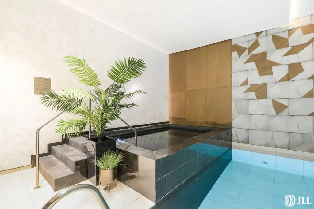 Prince of Wales Drive, London, SW11, photo 12