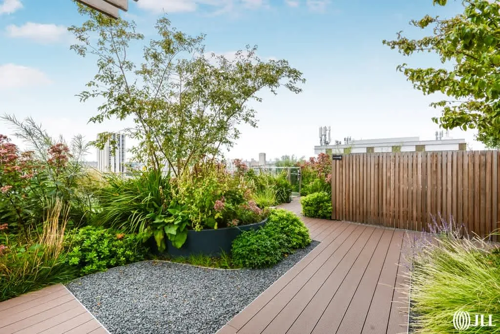 Prince of Wales Drive, London, SW11, photo 13