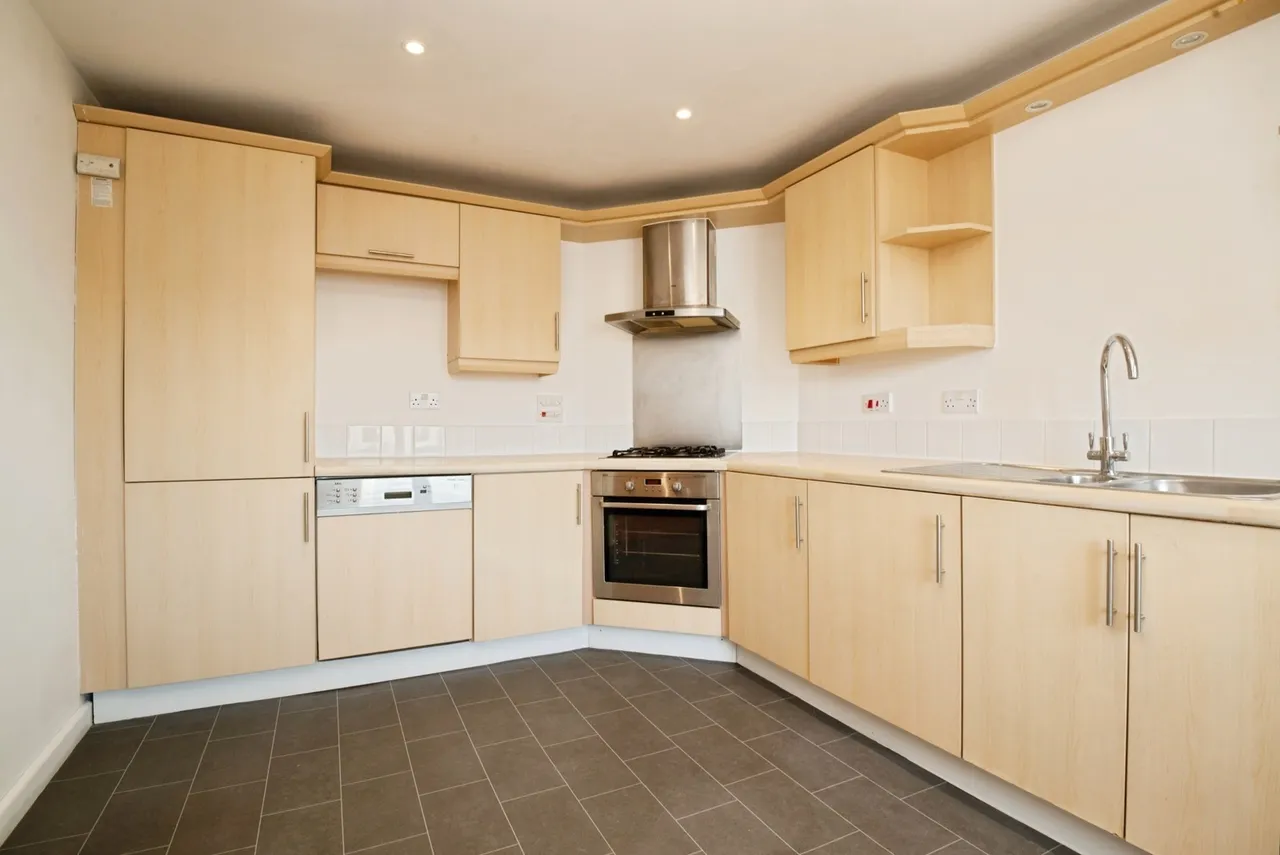 Forio House, Ffordd Garthorne, Cardiff, CF10, photo 4