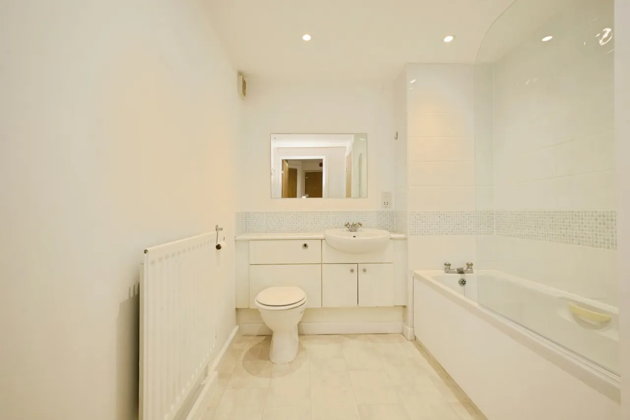 Forio House, Ffordd Garthorne, Cardiff, CF10, photo 10