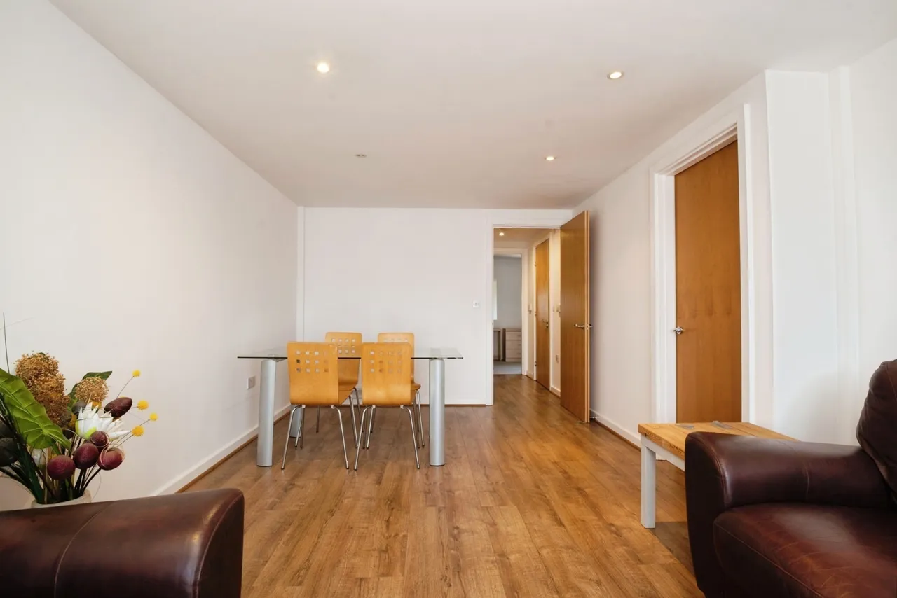 Forio House, Ffordd Garthorne, Cardiff, CF10, photo 5