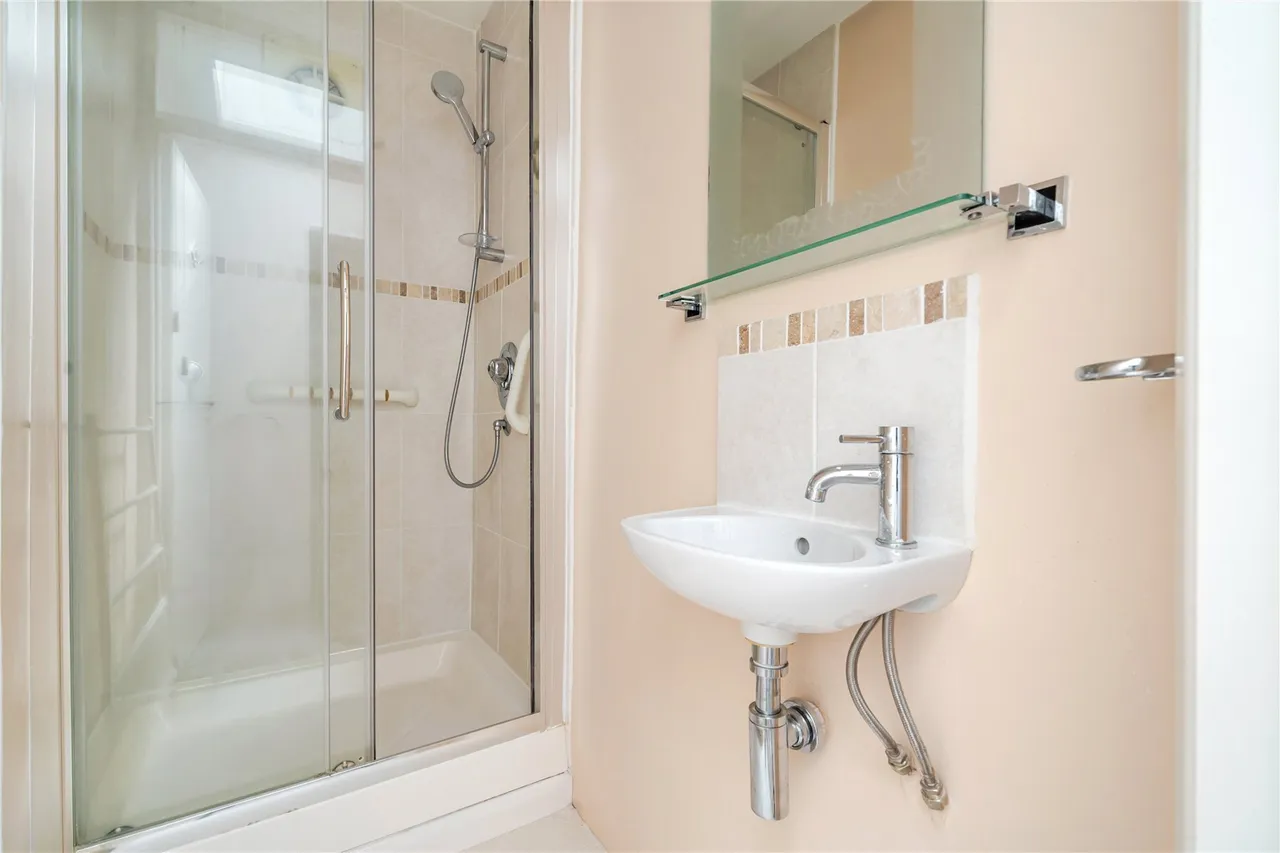 Mayfield Avenue, Orpington, BR6, photo 13
