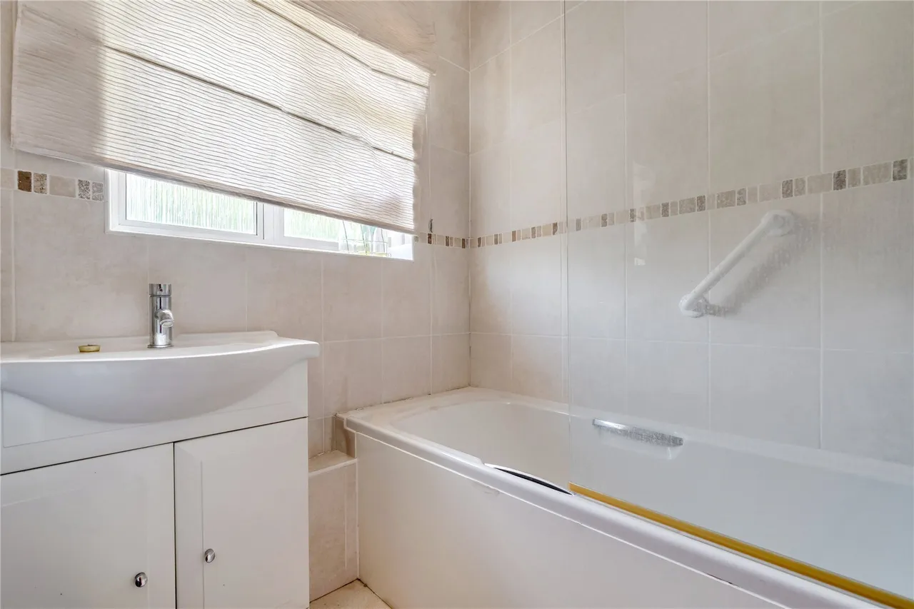 Mayfield Avenue, Orpington, BR6, photo 11