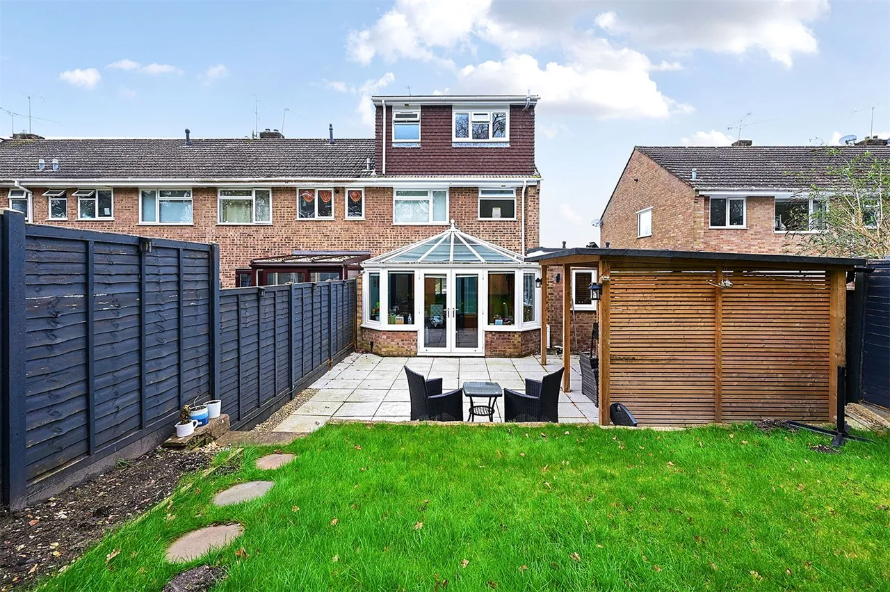 4 bed house for sale — Nightingale Drive, Mytchett, Camberley, Surrey, GU16 6BZ