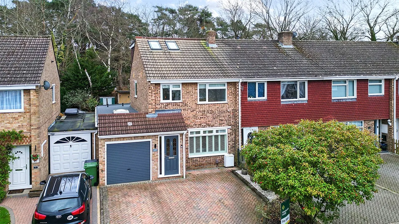 Nightingale Drive, Mytchett, Camberley, Surrey, GU16 6BZ, photo 22