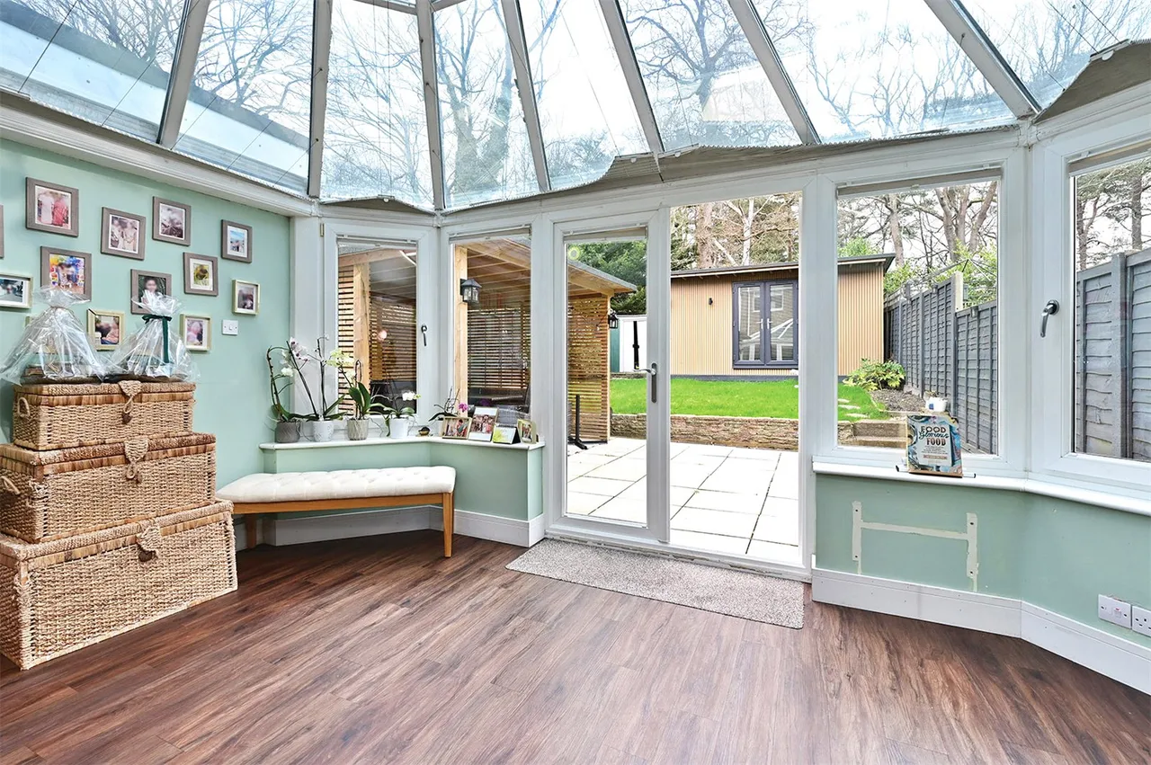 Nightingale Drive, Mytchett, Camberley, Surrey, GU16 6BZ, photo 10