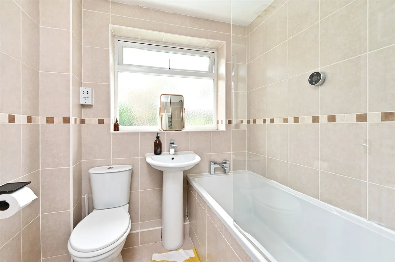 Nightingale Drive, Mytchett, Camberley, Surrey, GU16 6BZ, photo 16