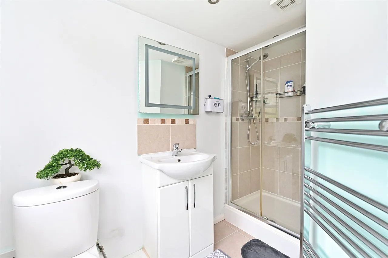 Nightingale Drive, Mytchett, Camberley, Surrey, GU16 6BZ, photo 13