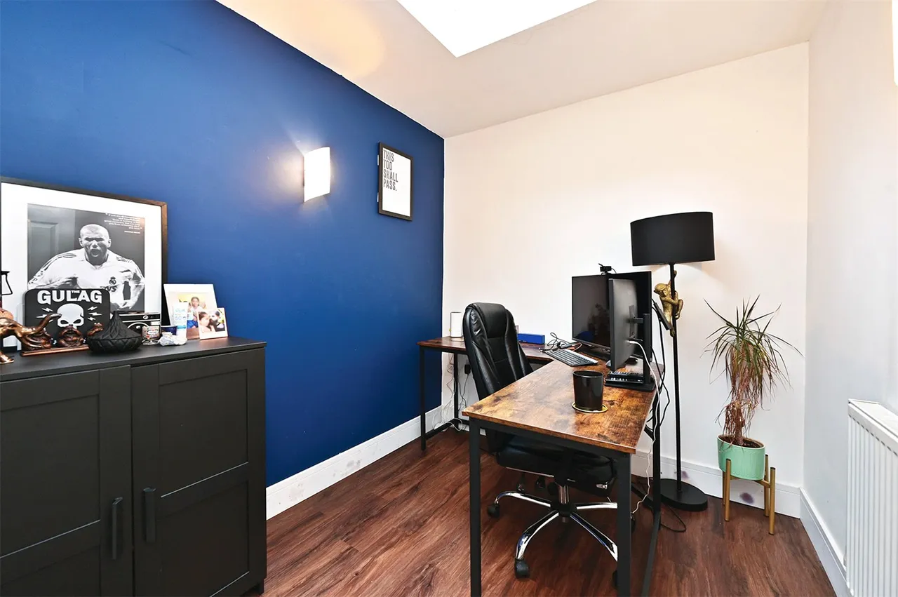 Nightingale Drive, Mytchett, Camberley, Surrey, GU16 6BZ, photo 9
