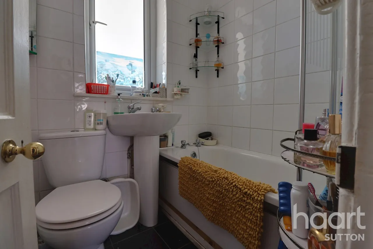 Central Road, Morden, SM4, photo 12