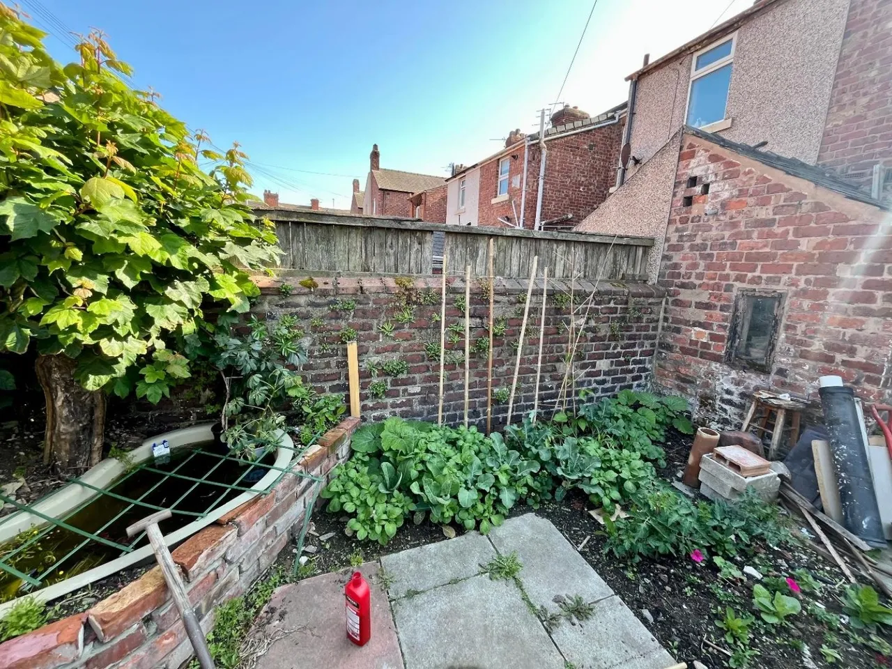 Threlfall Road, photo 8