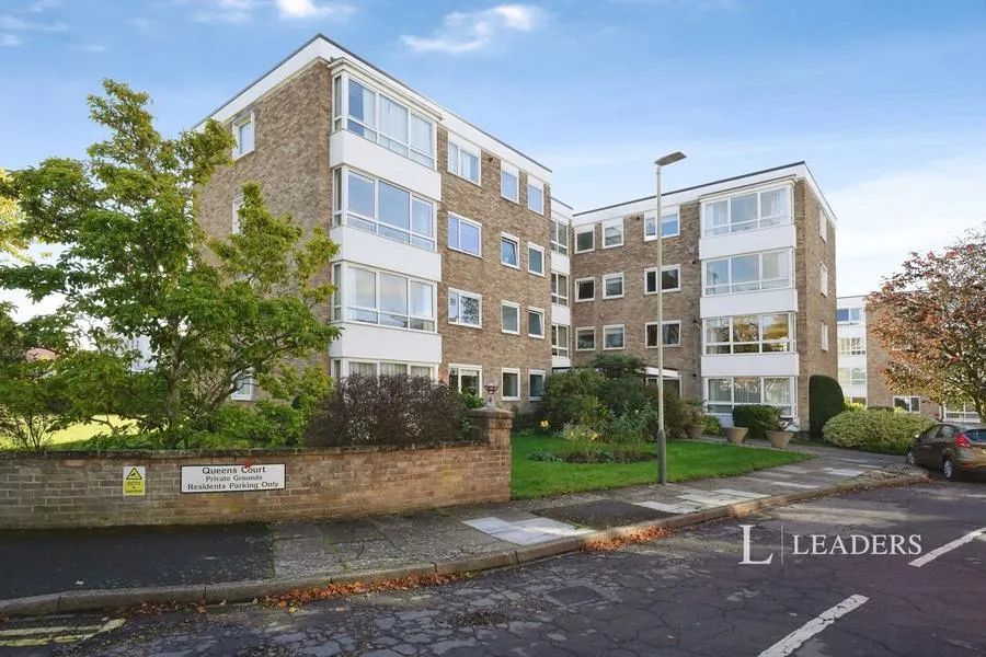 2 bed flat to rent, Queens Road, Cheltenham, GL50